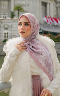 Hijab Motif Singapore Voile Square - Vanda