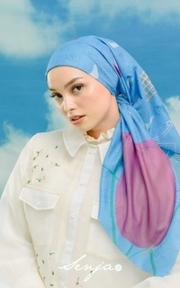 Hijab Motif Scarf Amavi La Tulip Blue (Tanpa Box)