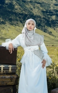 Hijab Motif Scarf Maison De Serein Vanilla Latte (Tanpa Box)