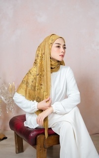 Hijab Motif Scarf Minang Series Gold (Tanpa Box)