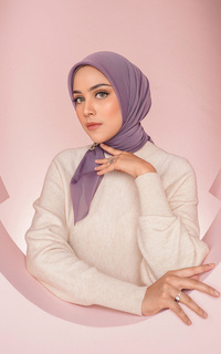 Hijab Polos Kelly Square in Iris Purple