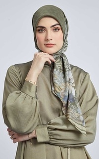 Hijab Motif Kami Kimmonia Signature Scarf Pesto