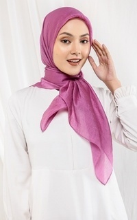 Hijab Polos Luna Hijab Segiempat