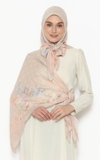 Hijab Motif Hijab Voal Premium Floral Marina Nude