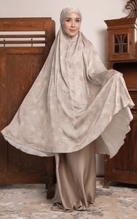 Mukena Lesti Prayer Set (Mukena Silk Motif 2in1 Lozy x Lesti Kejora) Rustic Tulip-730315