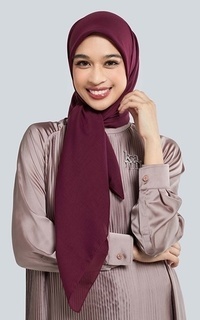 Hijab Polos Kami Delicate Paris Scarf Plain Plum