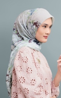 Hijab Motif Lovina - Cattleya