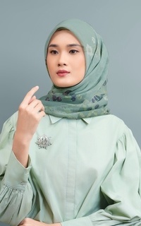 Hijab Motif Lovina - Green Lily
