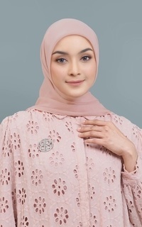Hijab Polos Nada Daily Scarf - Coral Pink