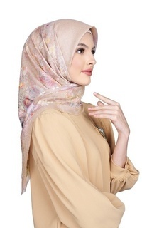 Hijab Motif Viola - Carnation