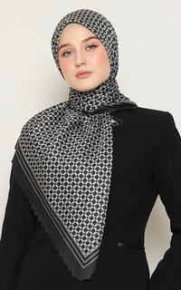 Printed Scarf Shara Black