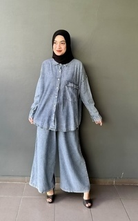 Matching Sets ONESET Denim Kulot Amira