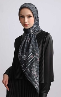 Printed Scarf Kami Orva Raya Signature Scarf Black