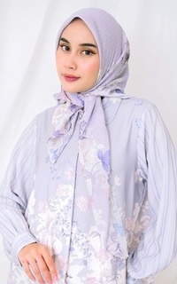 Hijab Motif Kamia - Lila Scarf