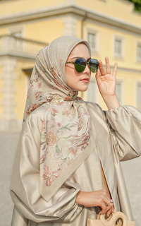 Hijab Motif Farra Voile Square - Dandelion