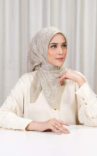 Hijab Motif Samla Voile Square - Oxford Tan