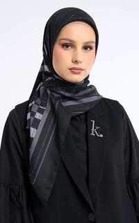 Hijab Motif Kami Mono Riddle Signature Scarf Classic Ebony