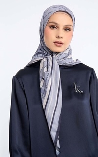 Hijab Motif Kami Mono Riddle Signature Scarf Ashley Grey