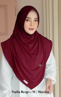 Hijab Polos Nadia Bergo - Size M Maroon-740887