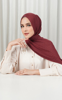 Tapis Satin Jacquard Shawl - New Maroon