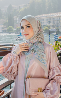 Hijab Motif Como Voile Square - Castle