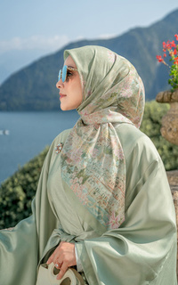 Hijab Motif Como Voile Square - Pistachio