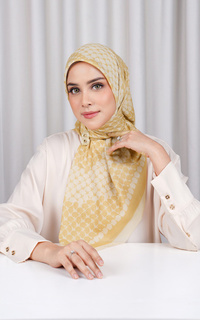 Hijab Motif Mirarina Voile Square - Golden Spice