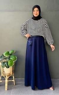 Rok Flare Skirt (Rok Scuba A-Line) Navy