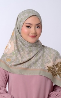 Hijab Motif Nagasari Smoke Scarf