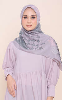 Hijab Motif Asoka Iris Scarf