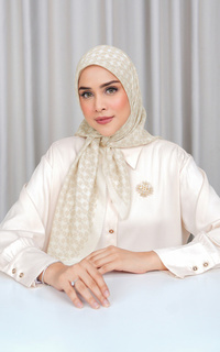 Hijab Motif Ikat Voile Square - Bone White