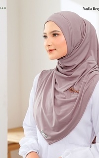 Plain Scarf Nadia Bergo - Size S PAD Grape-746759