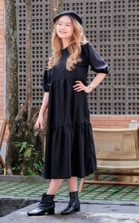 Tunik Yoenik Apparel Chaewon Ruffle Midi Dress Black M18823 R26S5