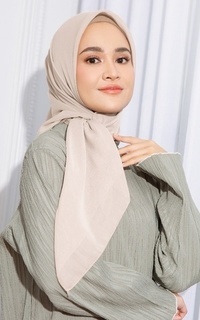 Plain Scarf Kirana Paris Plain Japan Cream Almond-749901