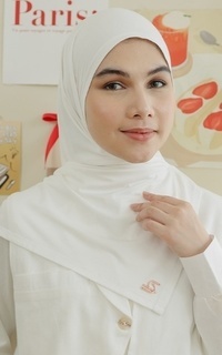 Plain Scarf Tana Signature Shawl (Pashmina Rayon Exclusive New Label)