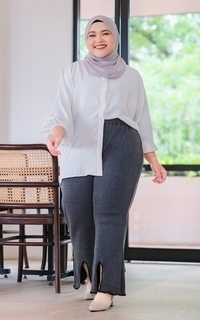 Celana Siselyo Jeju Knit Pants Dark Gray M18922 R73S2