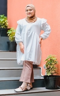 Tunik Siselyo Airi Tunik Size Plus White M18475 R80S3