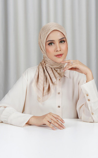 Hijab Motif The Grid Square - Simply Taupe