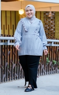 Blus Siselyo x Helsyanandaa Elina Ruffle Blouse Bigsize - Silver M18199 R76S4