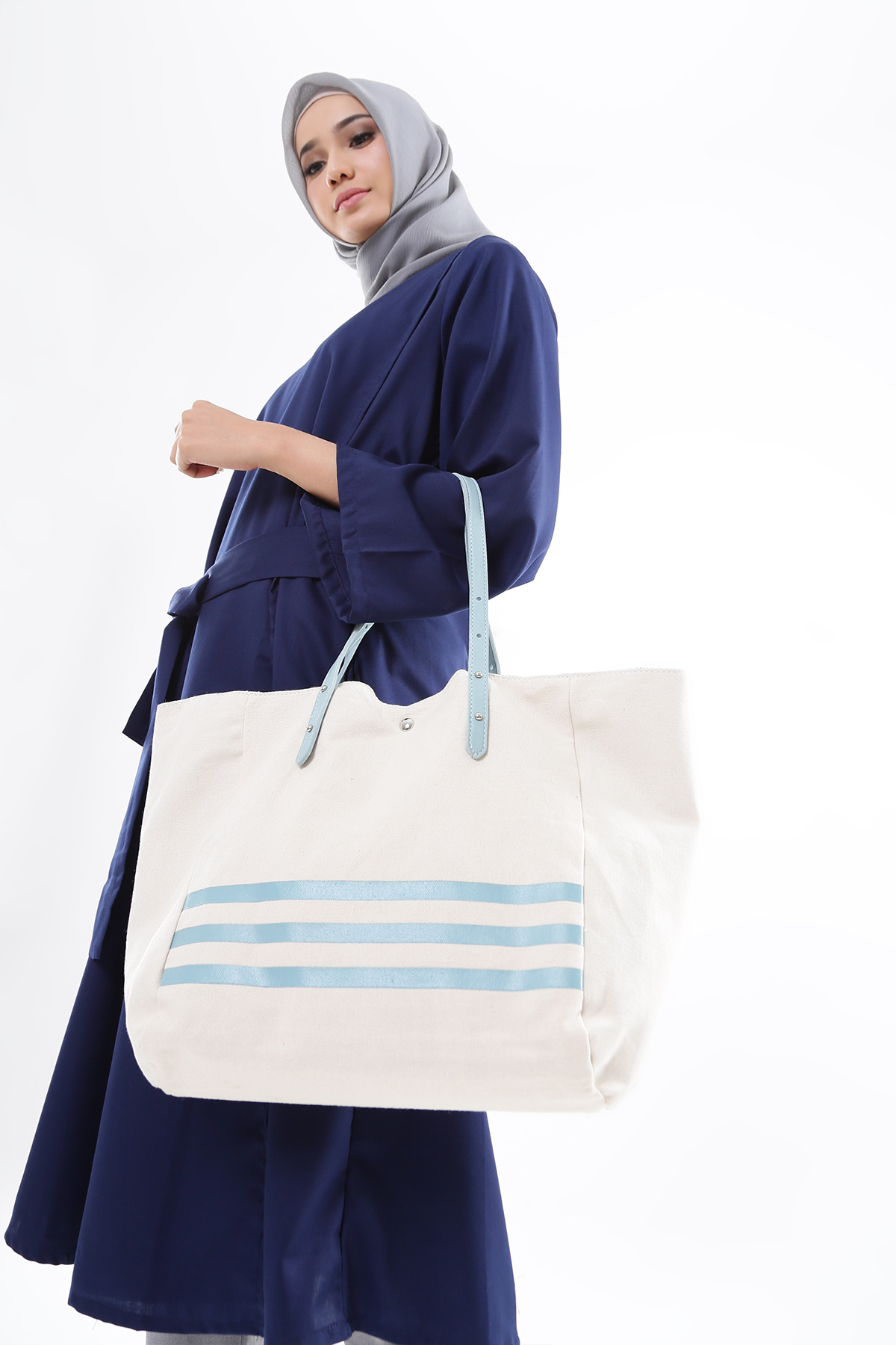 Sadie-Canvas-Tote-Blue