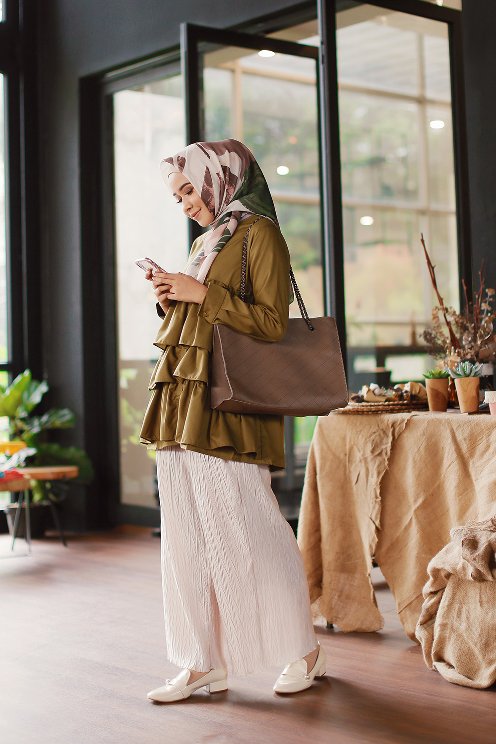 mix-and-match-pleated-pants