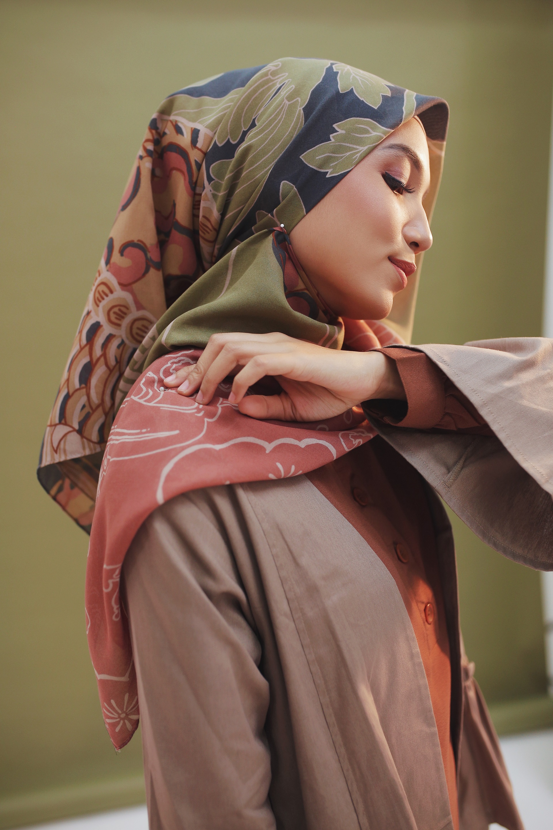 tutorial-hijab-segi-empat-semi-formal--2--1