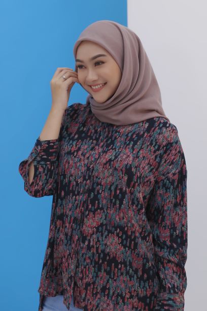 tutorial-hijab-ala-indah-nada-puspita-untuk-gaya-sporty-casual--3-