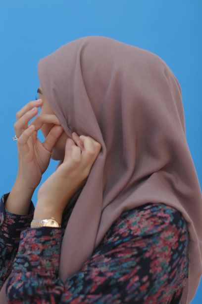 tutorial-hijab-ala-indah-nada-puspita-untuk-gaya-sporty-casual--9-