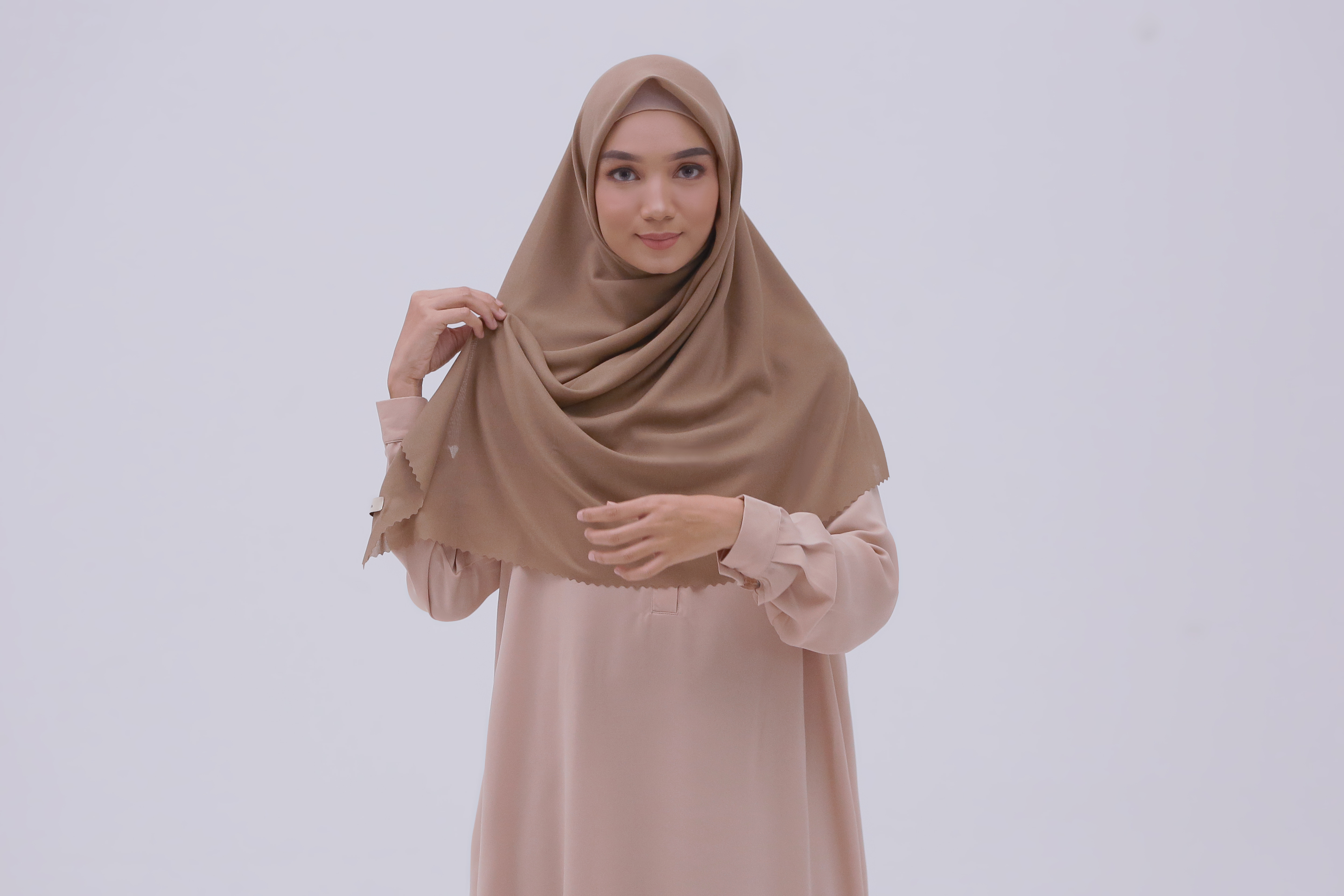tutorial-hijab-syari-segi-empat--8-