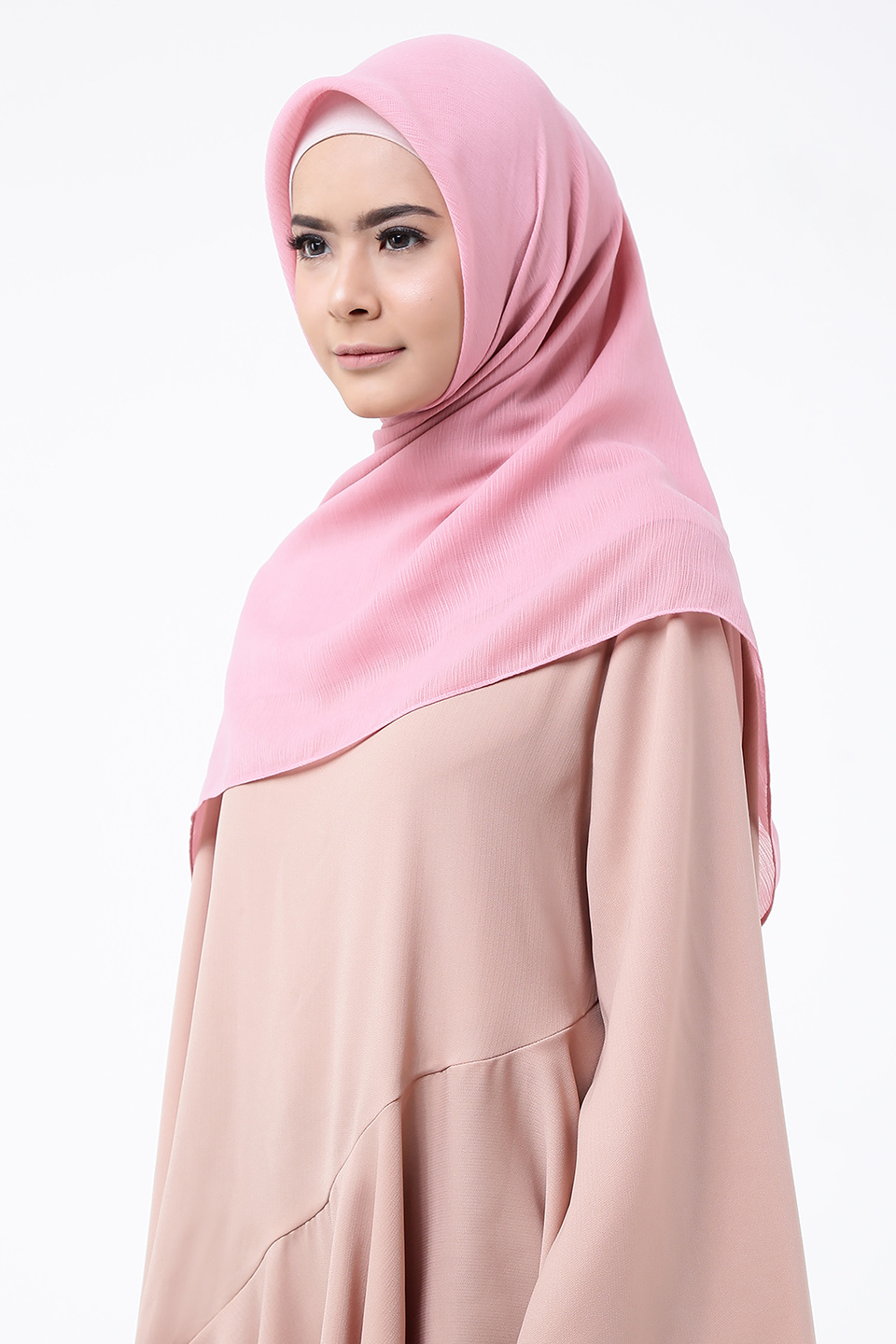 Jilbab Yang Cocok Untuk Baju Warna Pink Peach Berbagai 