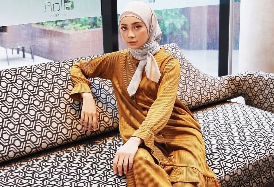 Hijab yang Cocok untuk Baju Warna Orange