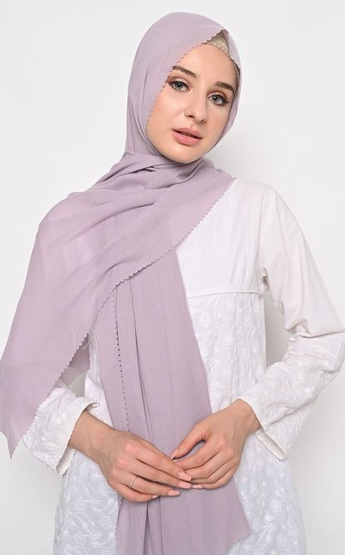 Pashmina Voal - Bahan Kerudung Pashmina yang Nyaman Dipakai