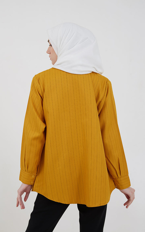 Hijab yang Cocok untuk Baju Warna Orange Kerudung Warna Putih