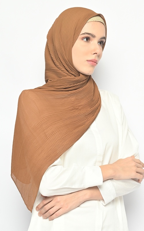 Pashmina Plisket Warna Cokelat Bata